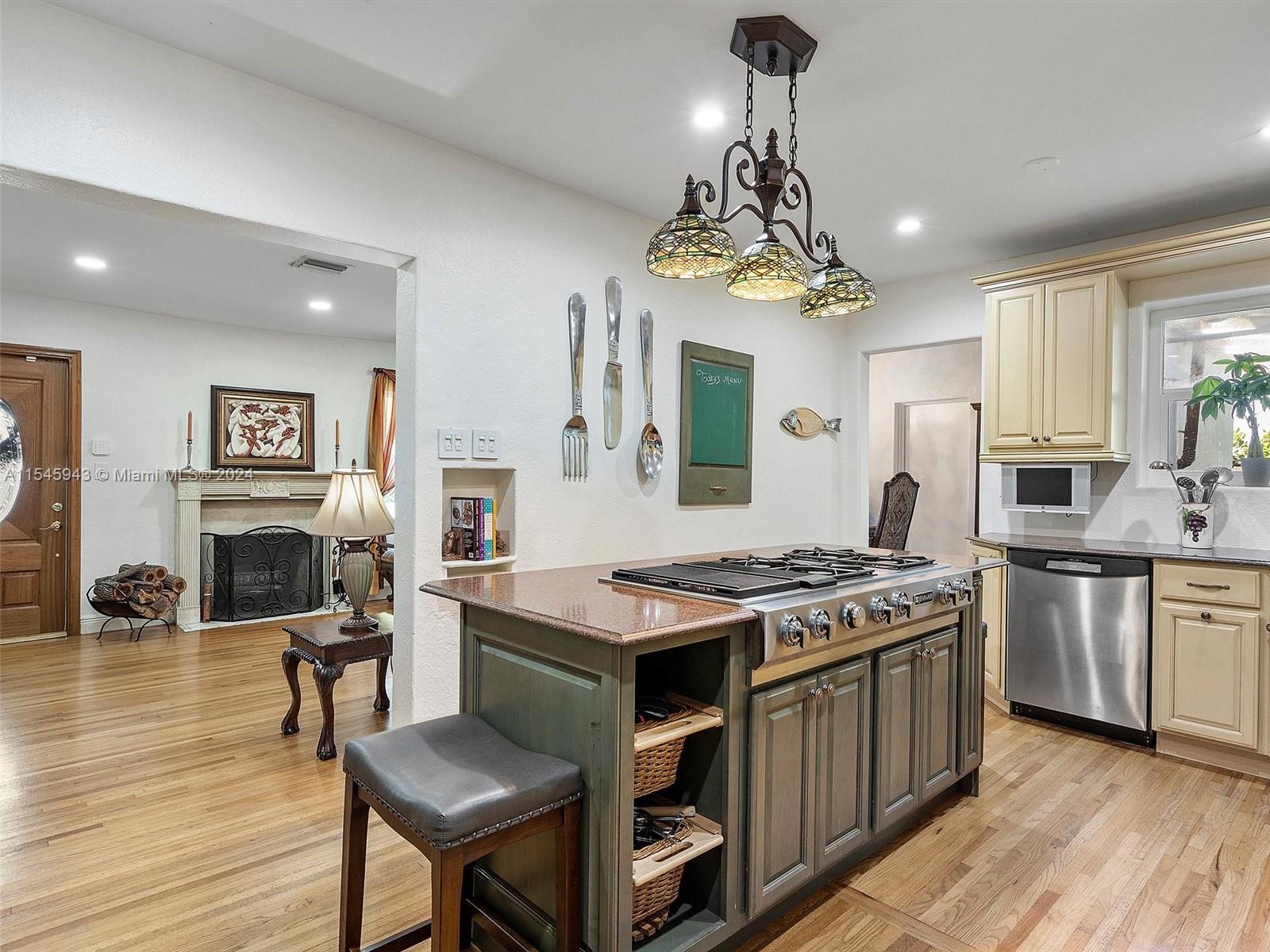 29 NE 106th St