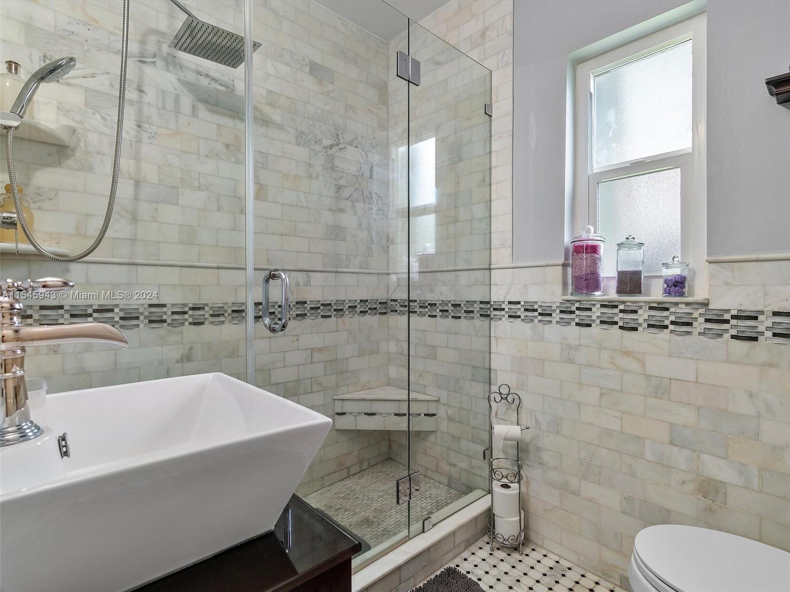 29 NE 106th St