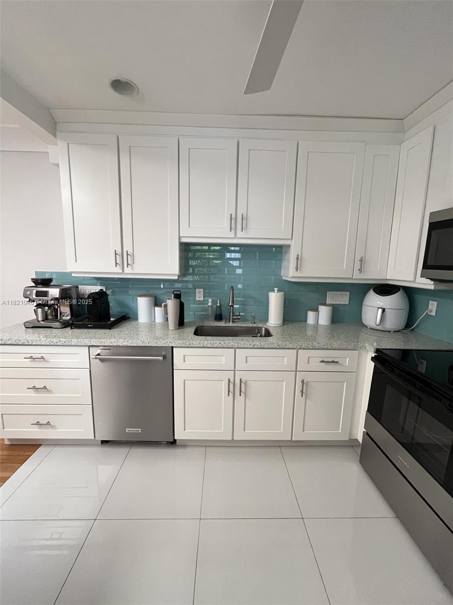 260 NE 95th St