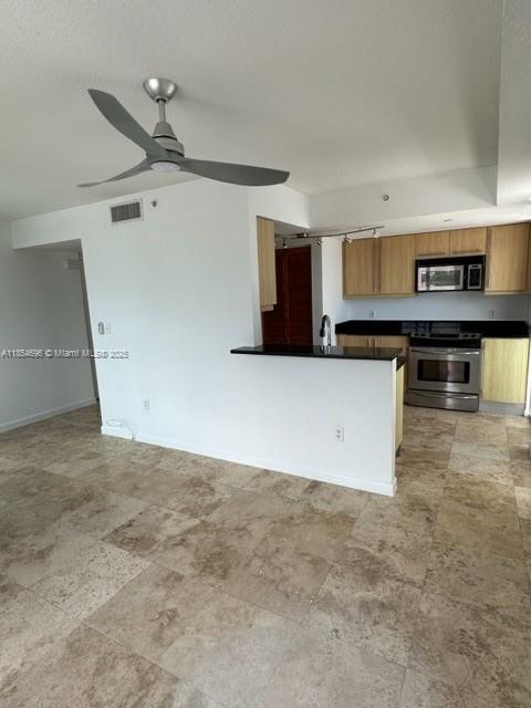 7600 Collins Ave # 608