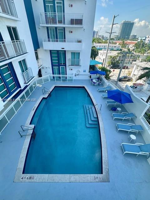 7600 Collins Ave # 608