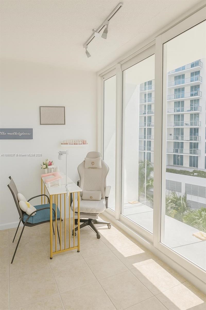 3505 S Ocean Dr # 601