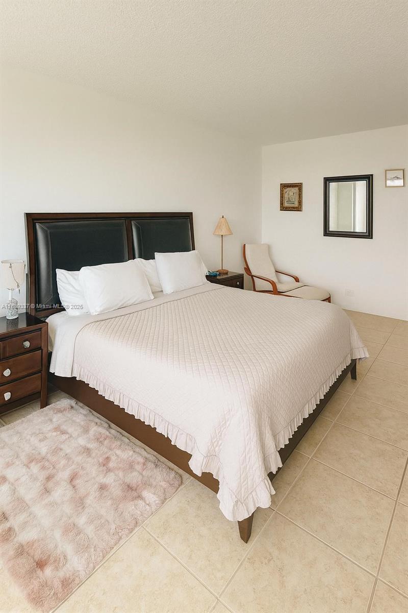 3505 S Ocean Dr # 601