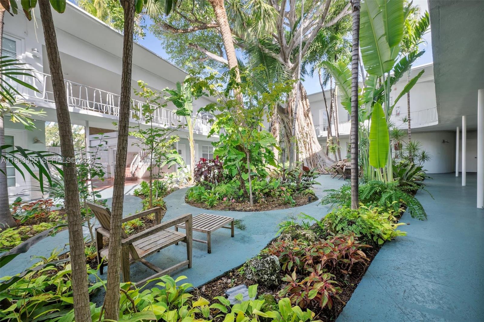 1925 Washington Ave # 21