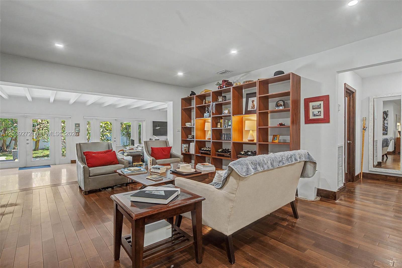 65 NW 107th St