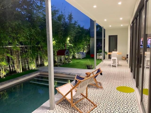 617 SW 10th Street