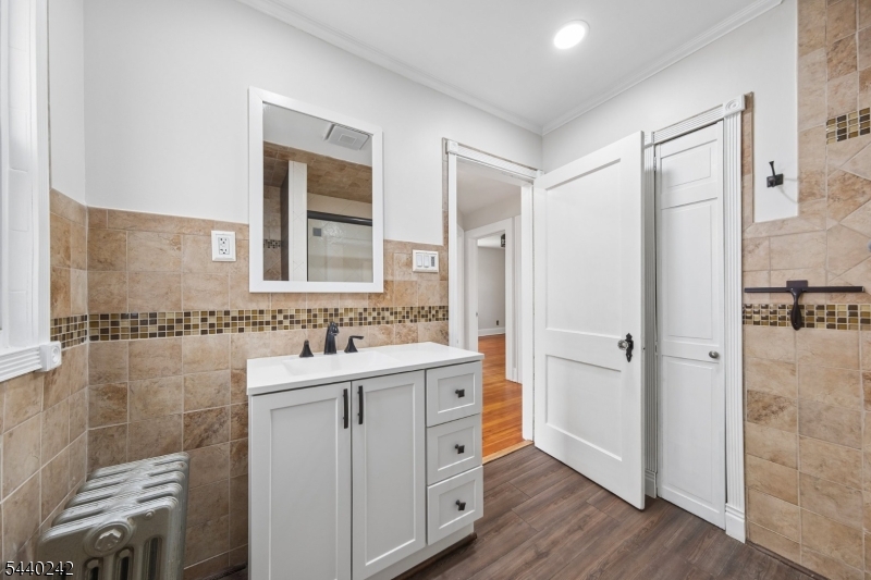 659 Raritan Rd