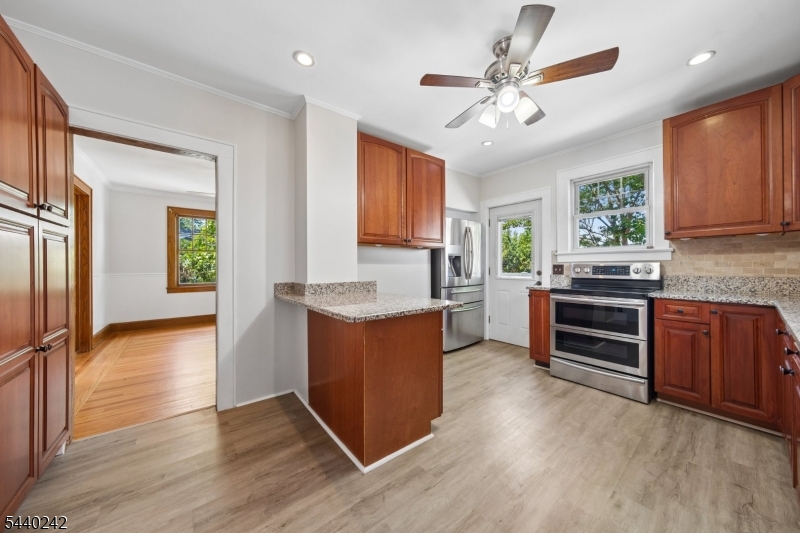 659 Raritan Rd