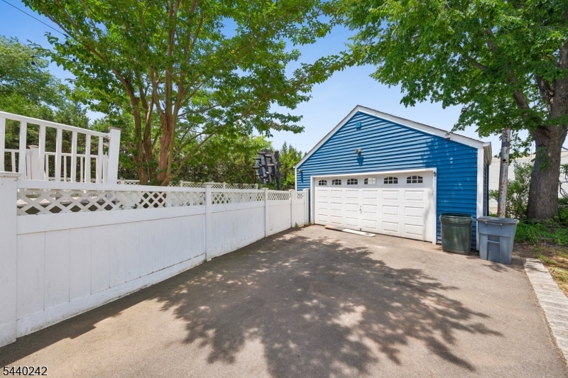 659 Raritan Rd