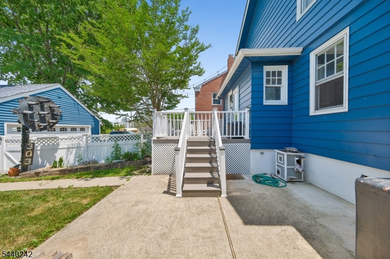 659 Raritan Rd