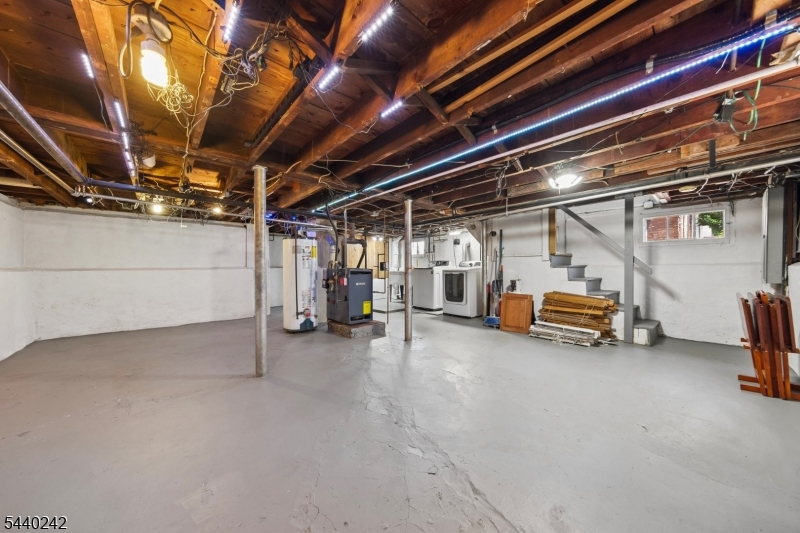 659 Raritan Rd