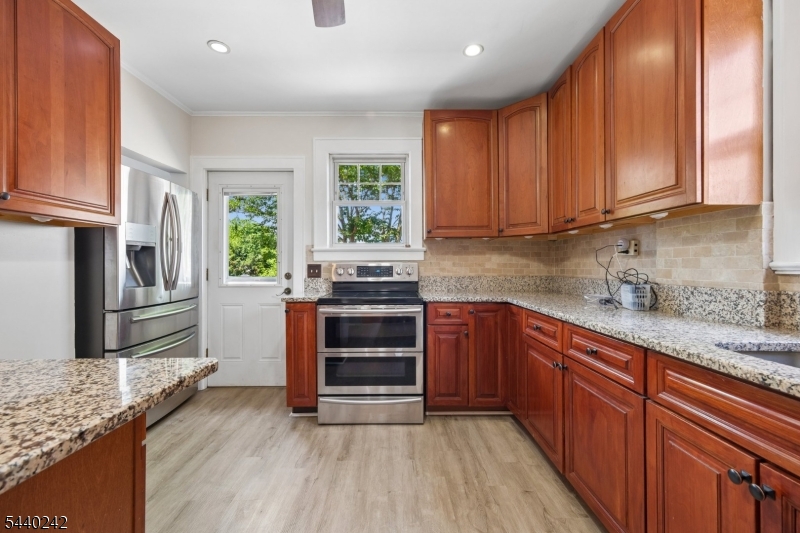 659 Raritan Rd