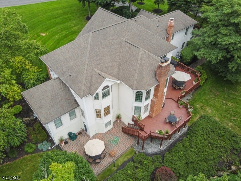 3 Forest Hill Dr