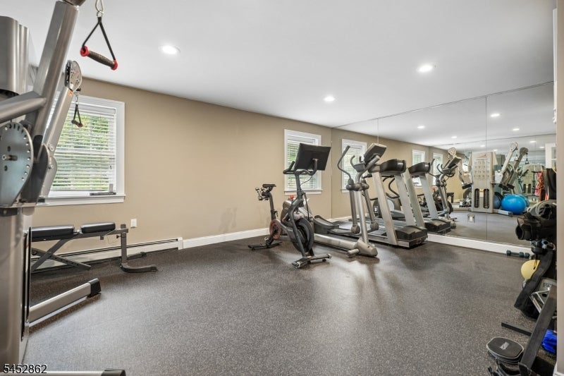 3 Forest Hill Dr