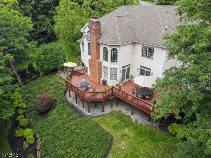 3 Forest Hill Dr