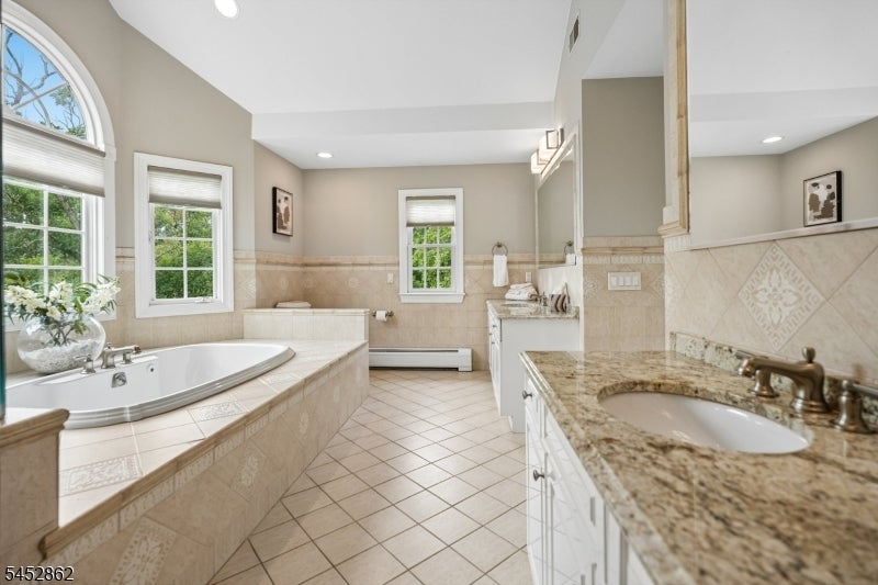 3 Forest Hill Dr