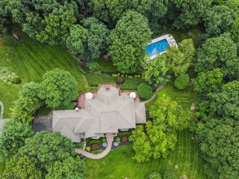 3 Forest Hill Dr