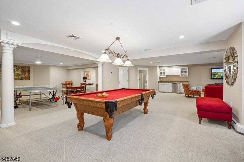 3 Forest Hill Dr