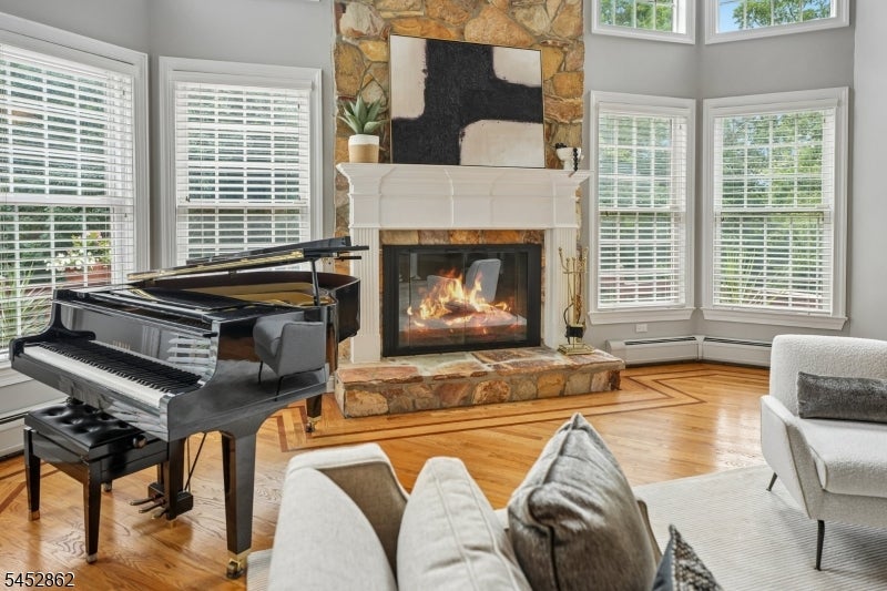 3 Forest Hill Dr