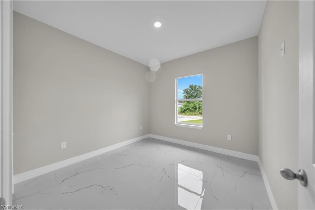543 McArthur BLVD