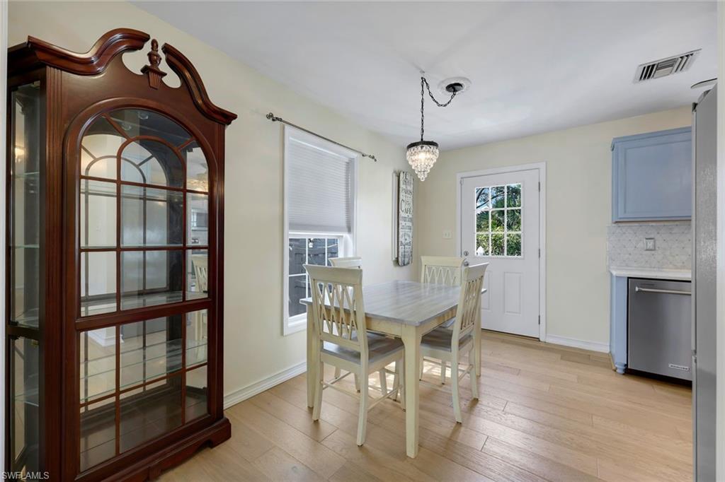 350 Leawood CIR