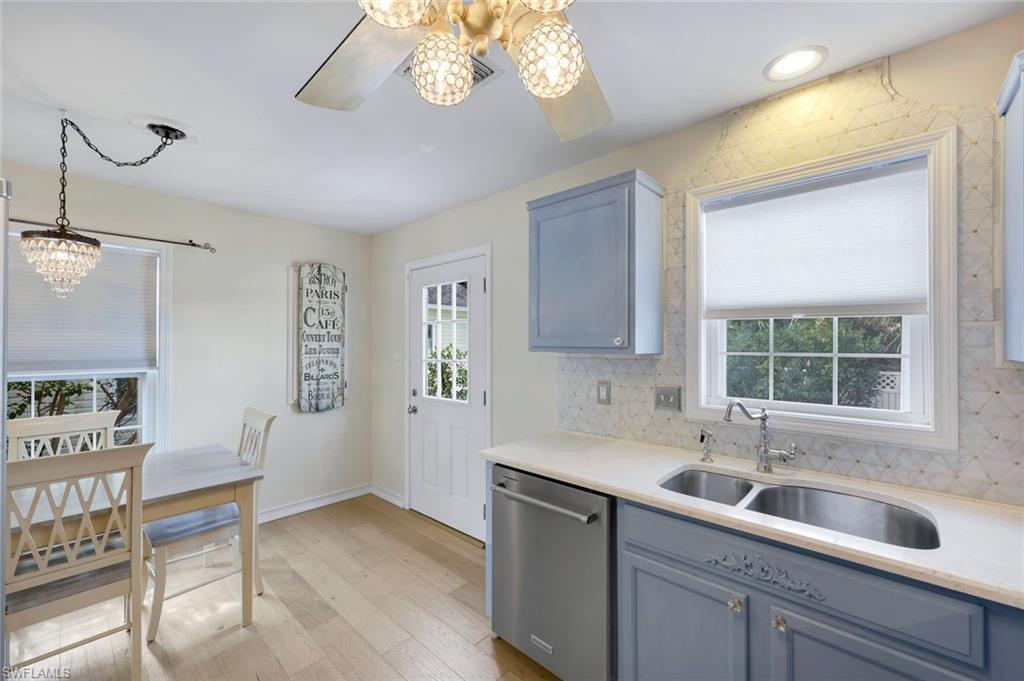 350 Leawood CIR