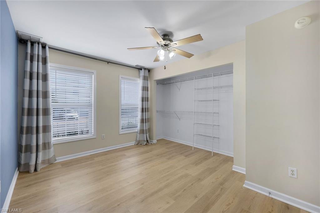 350 Leawood CIR