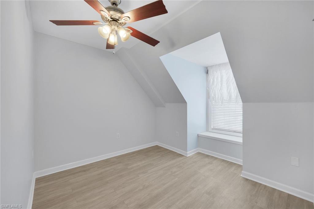 350 Leawood CIR
