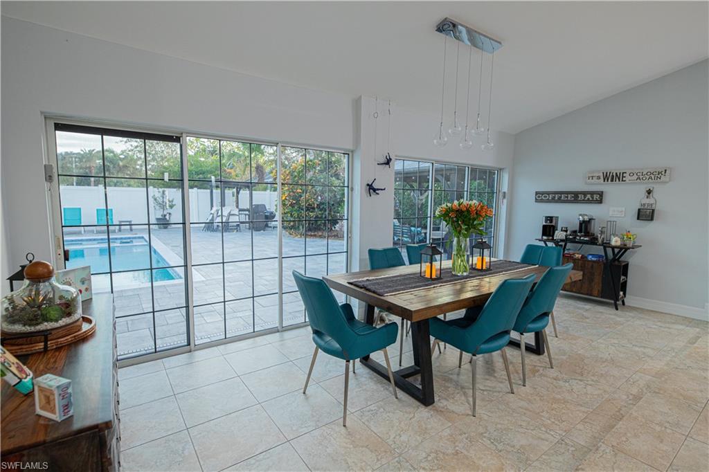 10856 Sea Coral CT