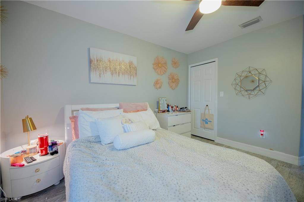 10856 Sea Coral CT