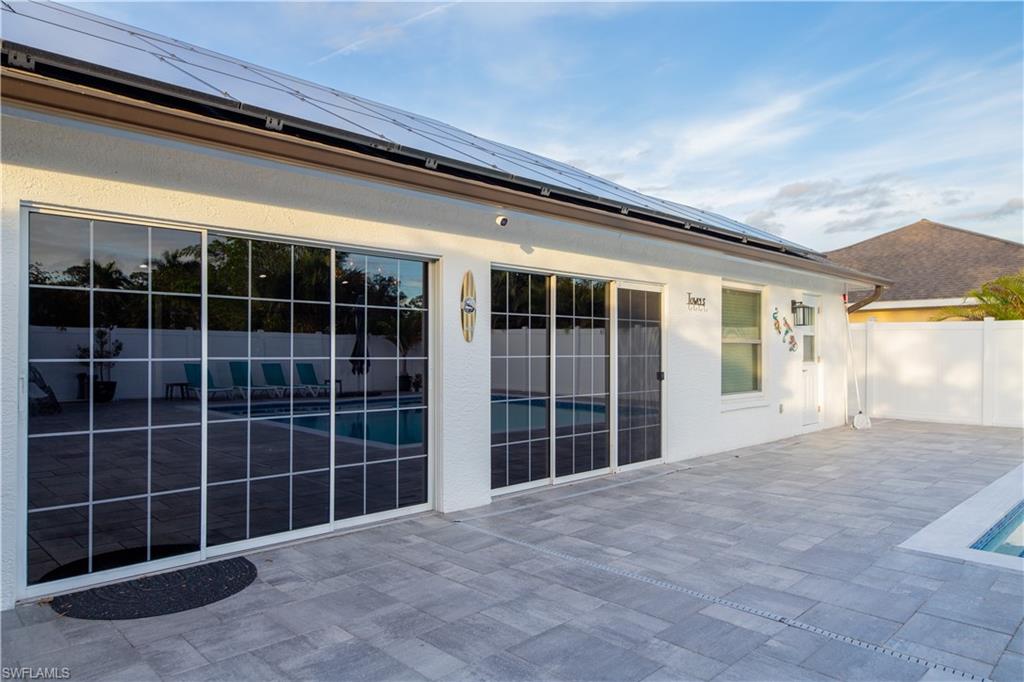 10856 Sea Coral CT