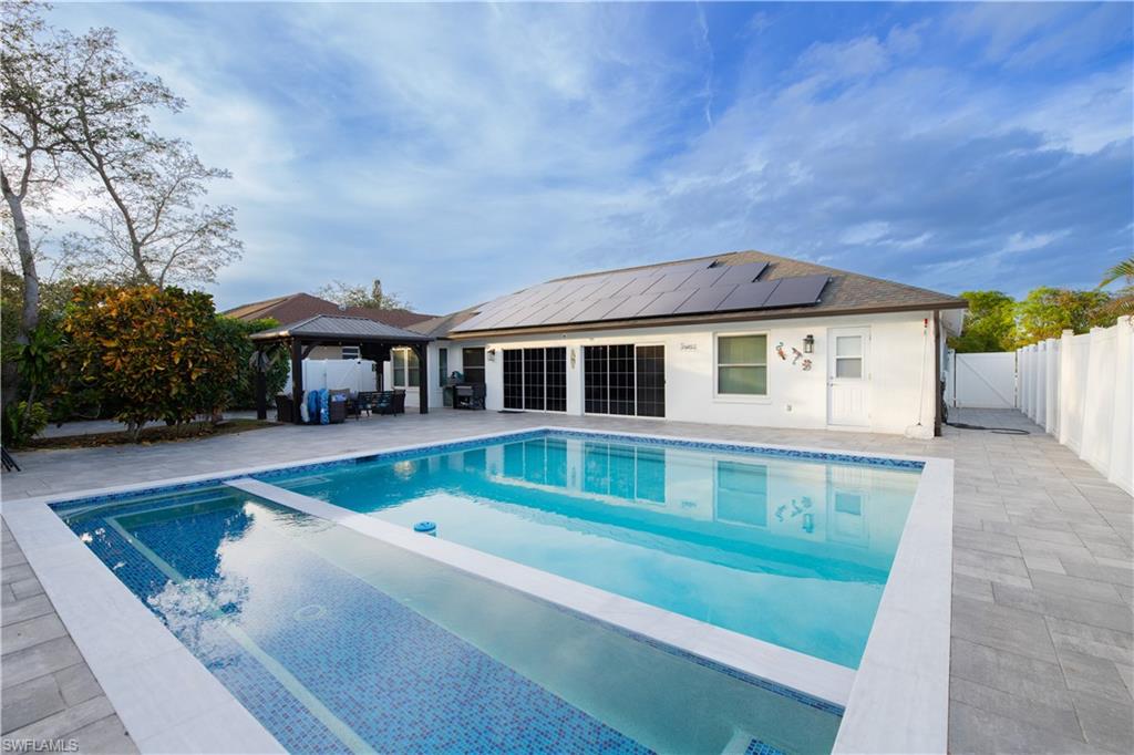 10856 Sea Coral CT