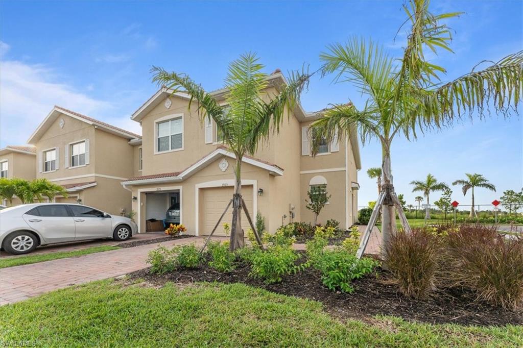 2925 Tardiff DR