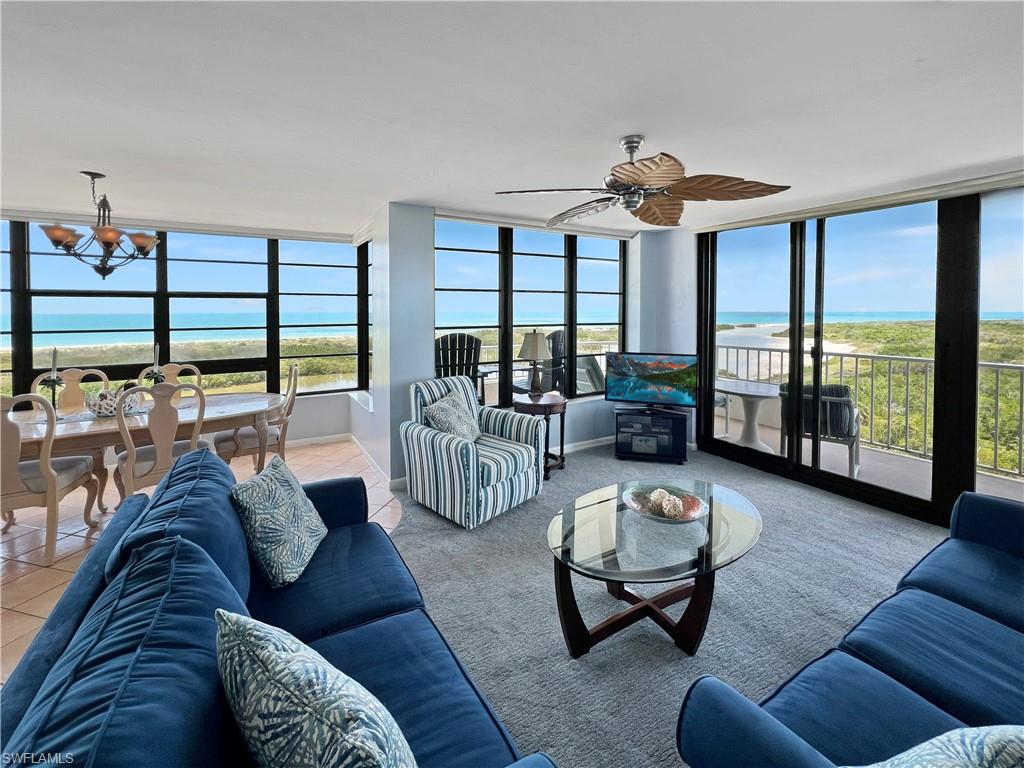 440 Seaview CT # 1012