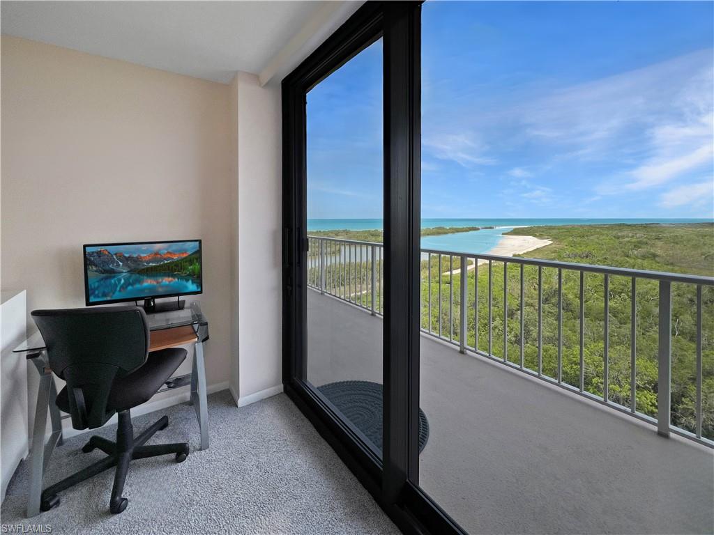 440 Seaview CT # 1012