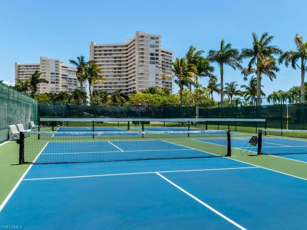 440 Seaview CT # 1012