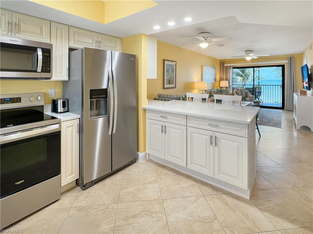 4770 Estero BLVD # 203