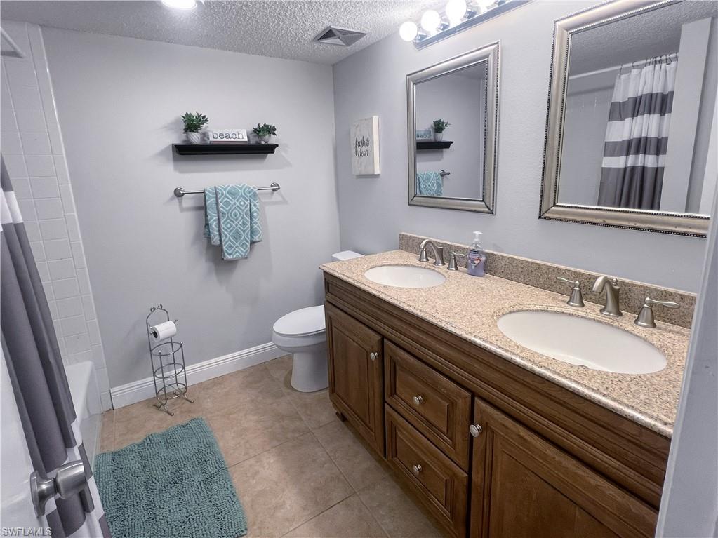 8401 Estero BLVD # 304