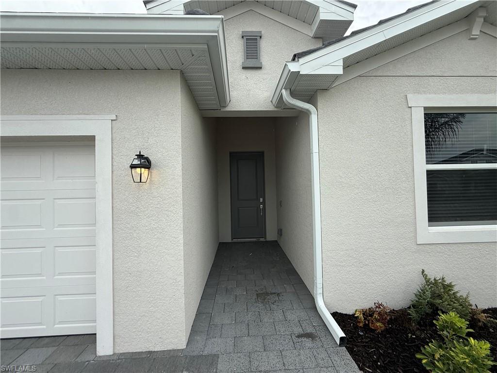 2357 Avocado LN