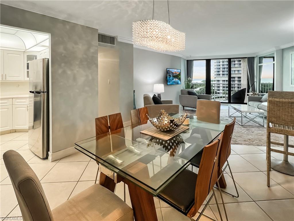 320 Seaview CT # 608, MARCO ISLAND Unit: 2-608