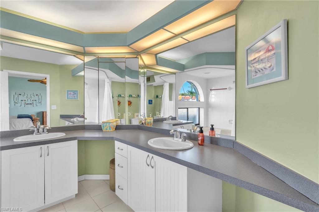 601 Beachwalk CIR # L101