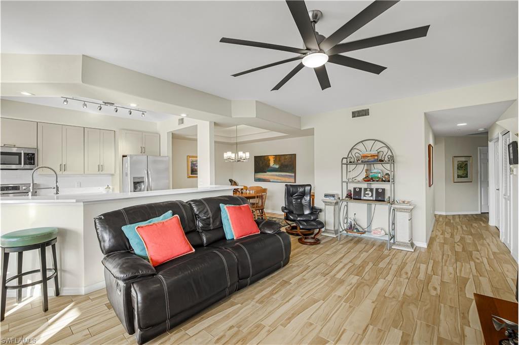 2220 Arielle DR # 2006