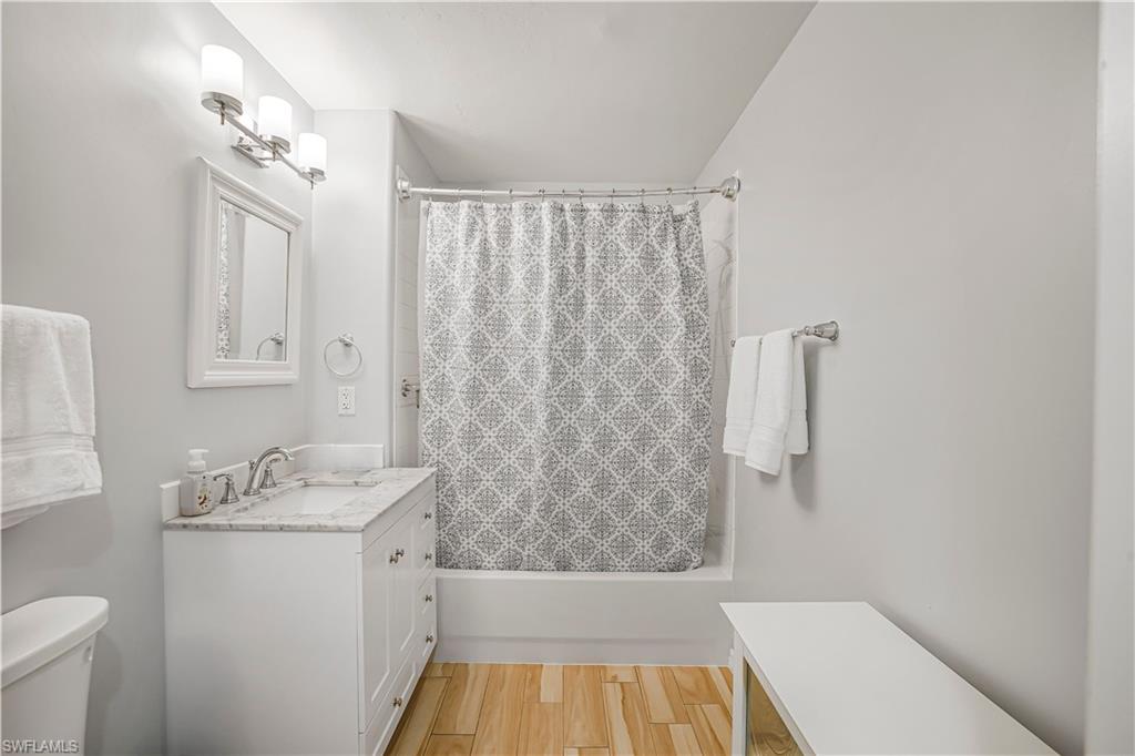 2220 Arielle DR # 2006