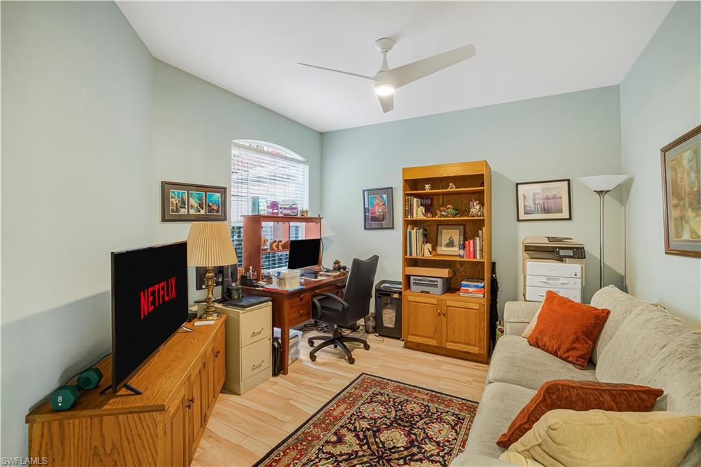 2220 Arielle DR # 2006