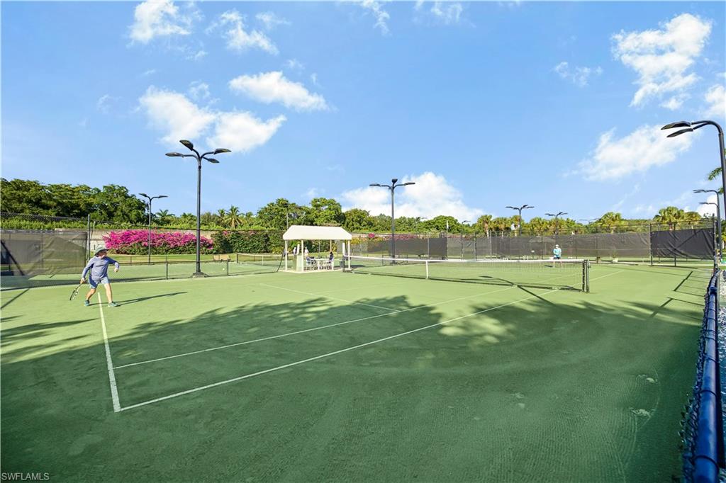 2220 Arielle DR # 2006