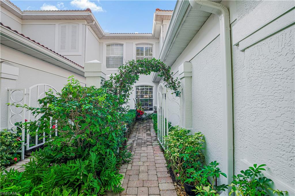 2220 Arielle DR # 2006