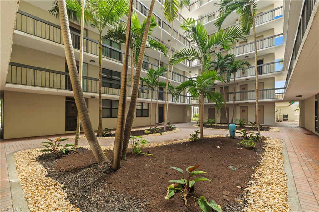 651 Seaview CT # B212