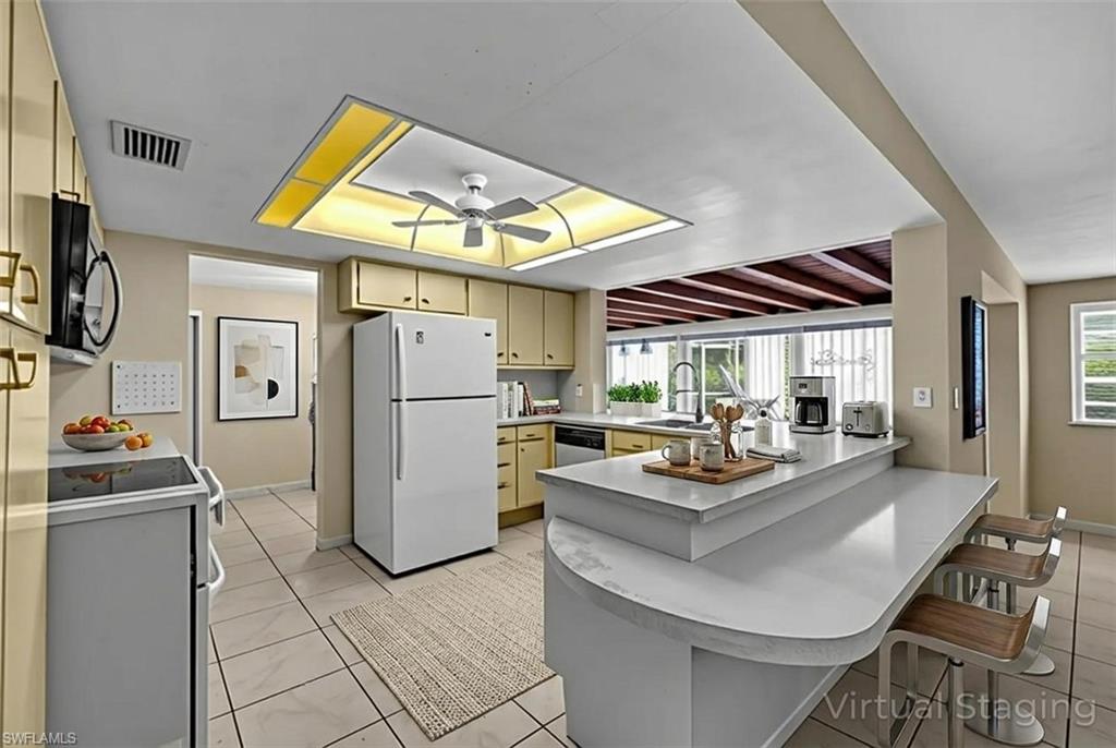 690 Murex DR