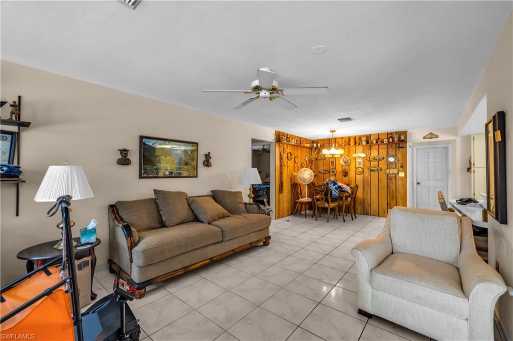 690 Murex DR