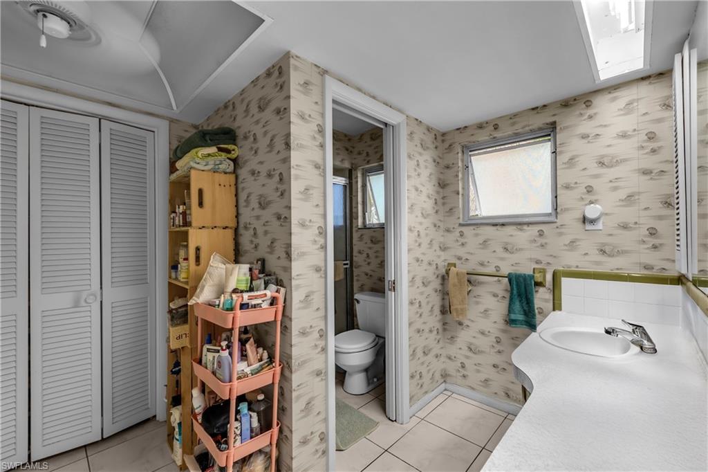 690 Murex DR